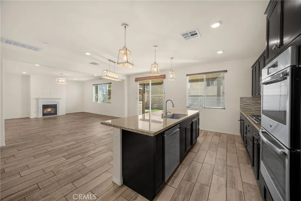 12143 Backwater Way, Jurupa Valley, California 91752 home-pic-9